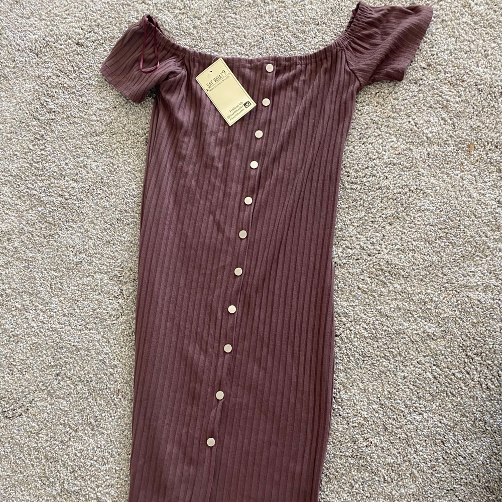 Mid thigh Body hugging dress